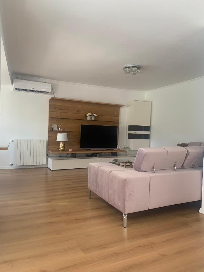 Apartmani Emilio Новалья Экстерьер фото
