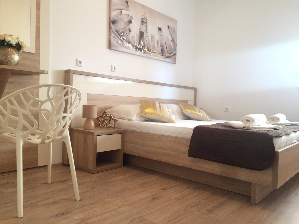 Apartmani Emilio Новалья Экстерьер фото